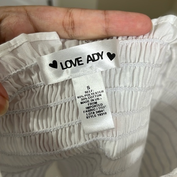 Love Ady Smocked Top - Picture 2 of 6
